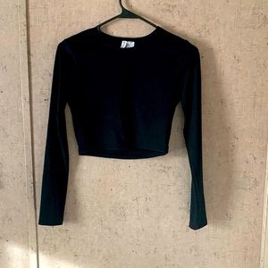 Long sleeve crop top